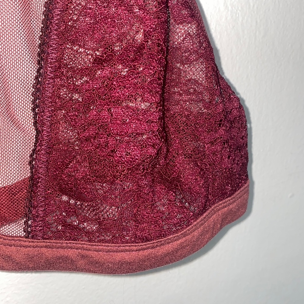 🪿Adorable lace maroon bra! - Picture 2 of 7